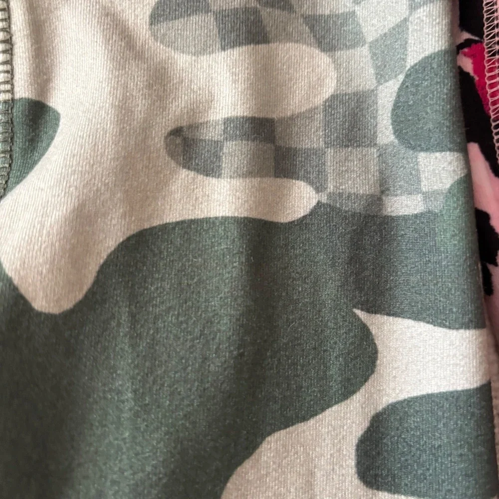 Justice Girls Leggings Lot of 5 Size XS 5/6 Camo Leopard Aztec Tropical Grey